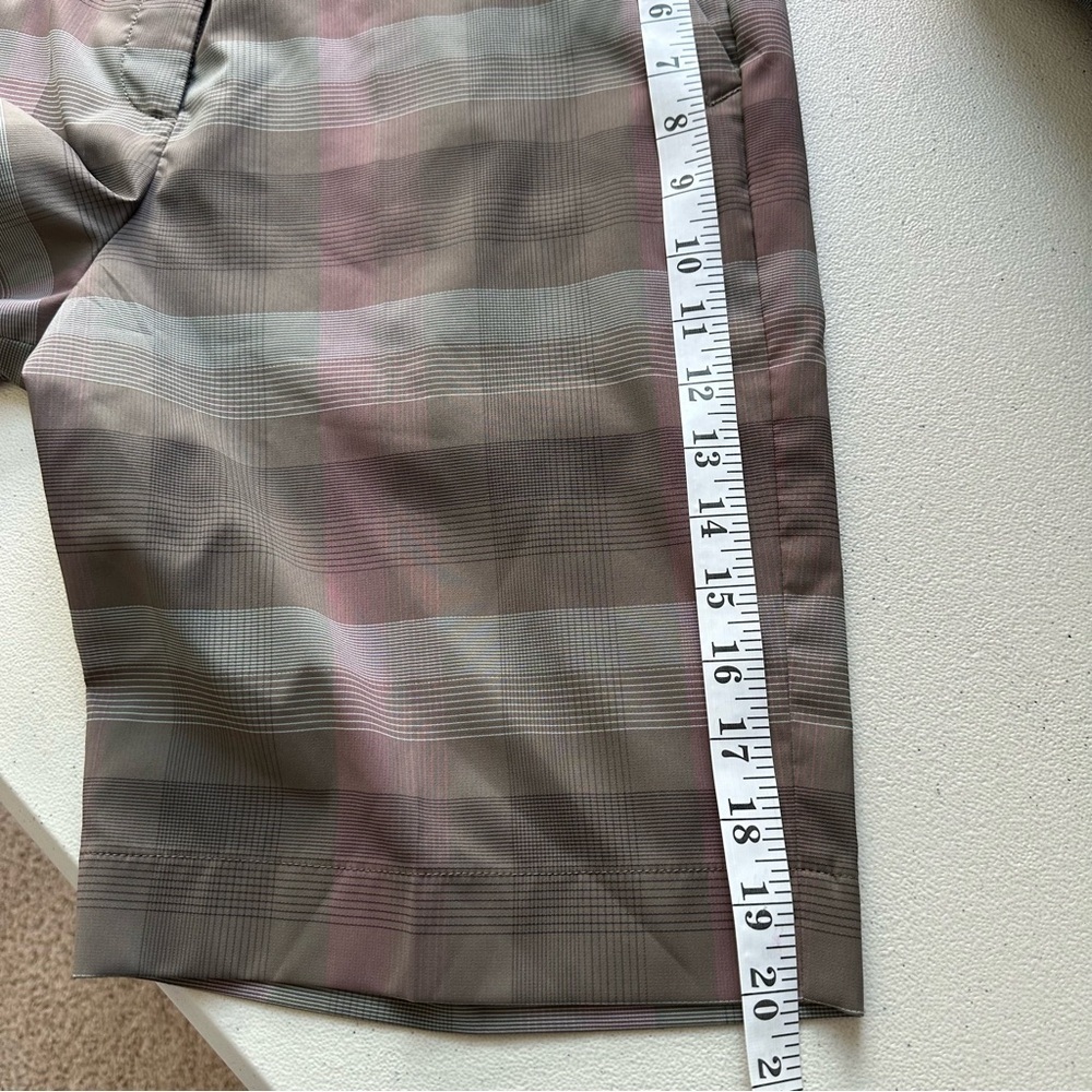 Nike woman’s golf shorts - Picture 10 of 10